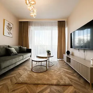 apartament-202-green-paradise.hotelswroclaw.com/